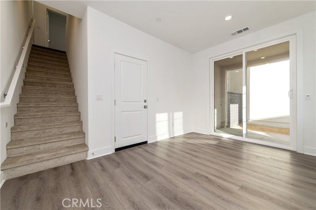 Detail Gallery Image 4 of 28 For 231 Heartland Way, Rancho Mission Viejo,  CA 92694 - 3 Beds | 2/1 Baths