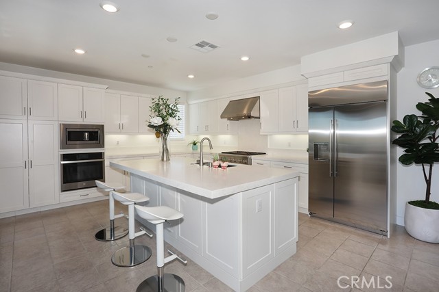 99 Waypoint, Tustin CA: https://media.crmls.org/medias/4319a877-6304-4663-97ce-e253cd82e3f6.jpg
