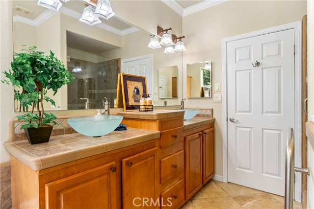5405 Vineyard Drive, Paso Robles CA: https://media.crmls.org/medias/431a1aed-e988-4f44-9966-d68fe364396c.jpg