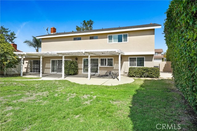 8606 Lindante Drive, Whittier CA: https://media.crmls.org/medias/431a6e28-7bc8-4381-8342-ab150bffd0a1.jpg