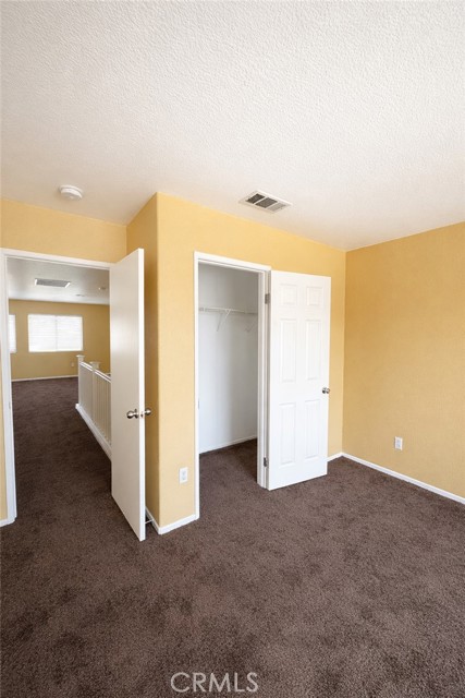 Detail Gallery Image 11 of 19 For 15082 Zircon, Victorville,  CA 92394 - 5 Beds | 3/1 Baths