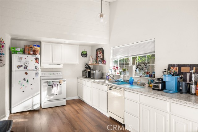 2870 Orange Avenue, Oroville CA: https://media.crmls.org/medias/431b0d38-1677-43ad-84a1-d2a14f86f1c1.jpg