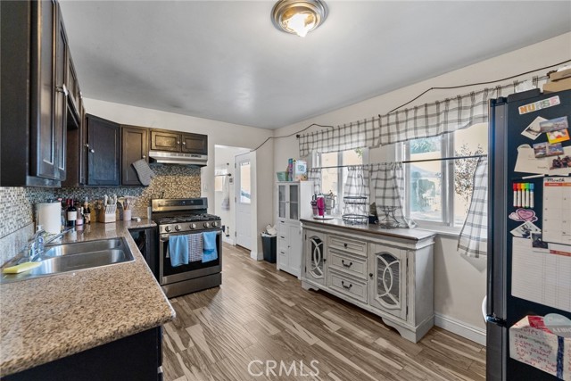 Detail Gallery Image 11 of 45 For 352 E 16th, San Bernardino,  CA 92404 - 2 Beds | 1 Baths