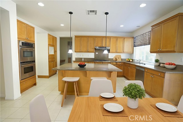 Detail Gallery Image 13 of 37 For 13580 Brush Creek, Corona,  CA 92880 - 6 Beds | 4/1 Baths