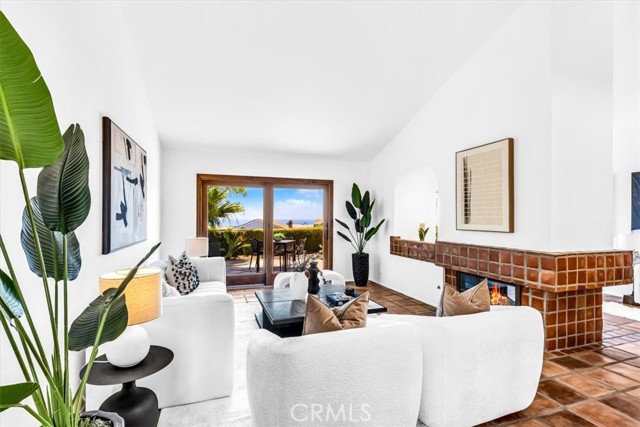 Detail Gallery Image 4 of 68 For 24155 Vista D Onde, Dana Point,  CA 92629 - 2 Beds | 2 Baths