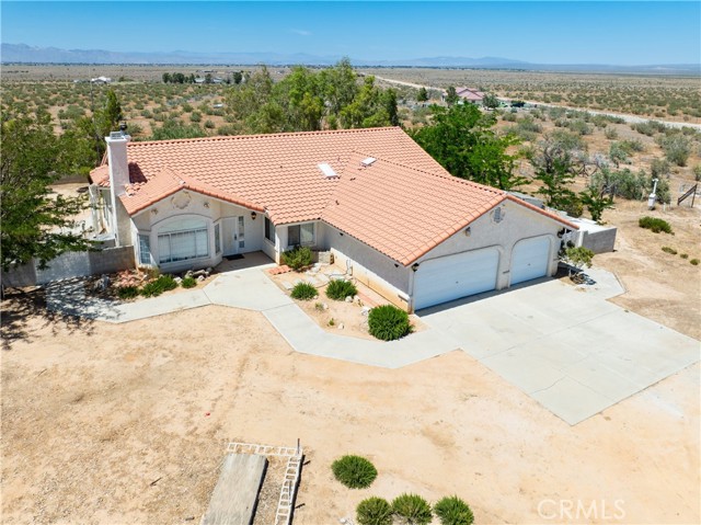 Detail Gallery Image 1 of 51 For 17157 Hacienda Bld, California City,  CA 93505 - 4 Beds | 2 Baths