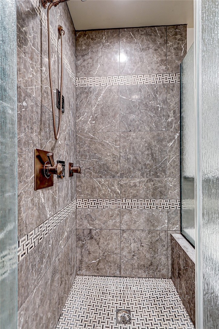 https://media.crmls.org/medias/431bb205-fb47-472c-83a7-f27f50630a52.jpg?preset=X-Large