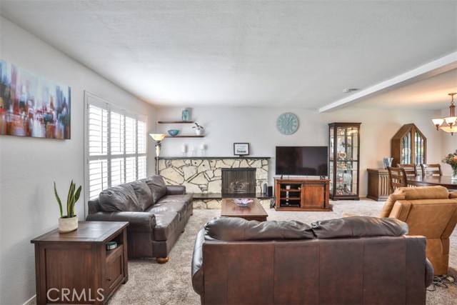 Detail Gallery Image 8 of 50 For 321 Blossom, Brea,  CA 92821 - 5 Beds | 2/1 Baths