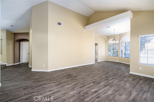 Detail Gallery Image 11 of 60 For 45133 Putting Green Ct, Temecula,  CA 92592 - 3 Beds | 2/1 Baths