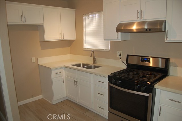 Detail Gallery Image 5 of 10 For 422 W Palm St 422 1/2b,  Compton,  CA 90220 - 1 Beds | 1 Baths