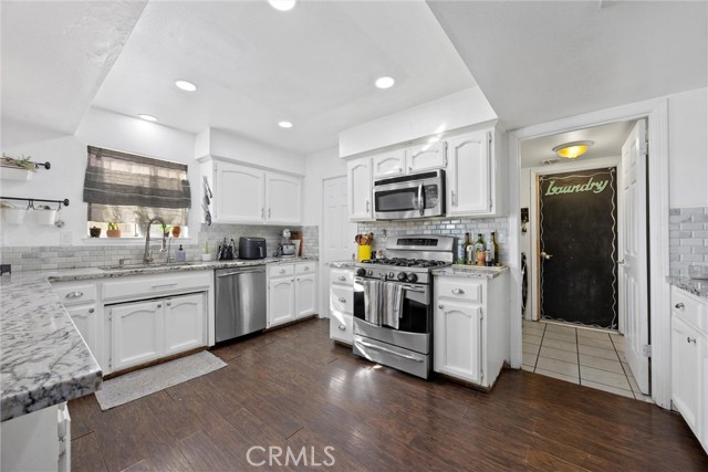 Detail Gallery Image 22 of 43 For 7605 Carson Hill Ct, Bakersfield,  CA 93313 - 4 Beds | 2/1 Baths