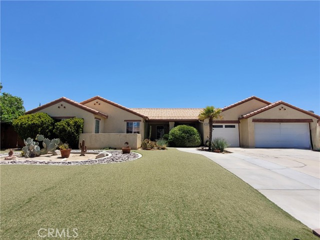 Detail Gallery Image 1 of 55 For 12863 Boulder Creek Rd, Victorville,  CA 92392 - 5 Beds | 2 Baths