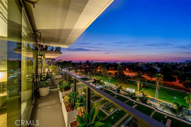 2855 5th Avenue, San Diego CA: https://media.crmls.org/medias/431f8ff7-c211-41b8-a234-d11522c21863.jpg