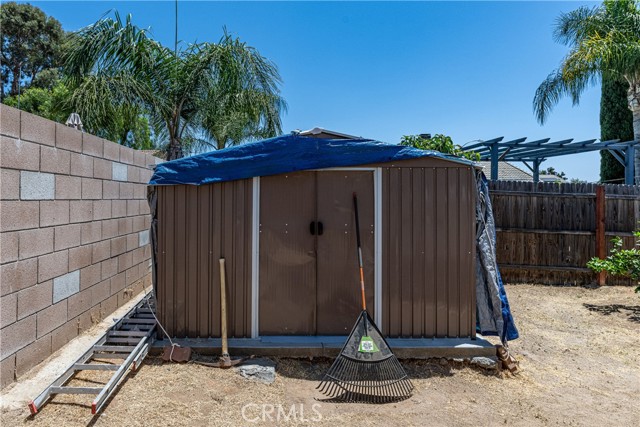 Detail Gallery Image 27 of 36 For 13848 Golden Eagle Ct, Moreno Valley,  CA 92553 - 3 Beds | 3 Baths