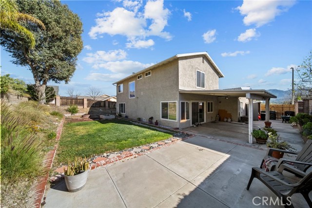 Detail Gallery Image 35 of 44 For 16503 Fairglade, Canyon Country,  CA 91387 - 4 Beds | 3 Baths