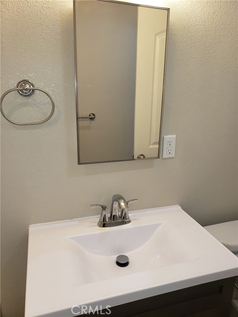 Detail Gallery Image 13 of 15 For 10213 Laurel Canyon Bld, Pacoima,  CA 91331 - 4 Beds | 2 Baths