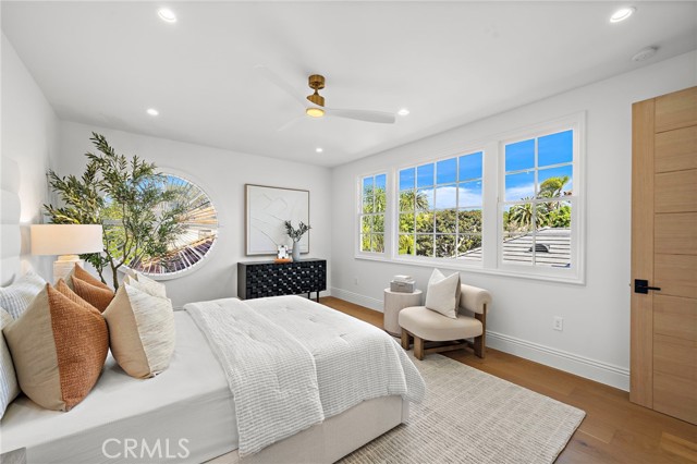 48 Belcourt Drive, Newport Beach CA: https://media.crmls.org/medias/4323223c-0666-45d9-8f4e-81da1da1950c.jpg