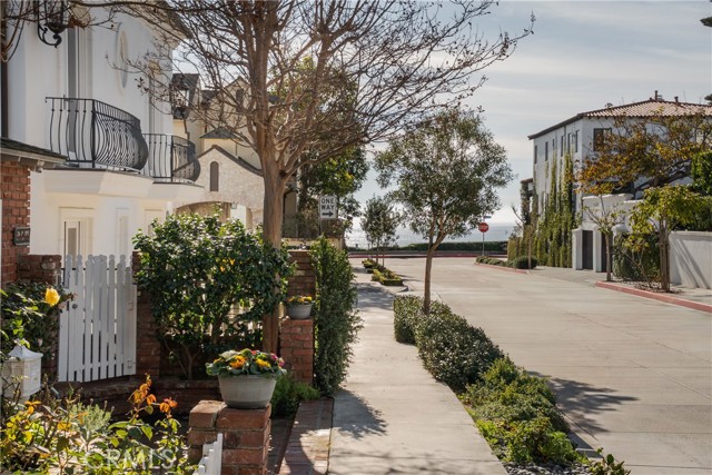 Detail Gallery Image 5 of 28 For 216 Poppy Ave, Corona Del Mar,  CA 92625 - 3 Beds | 2 Baths