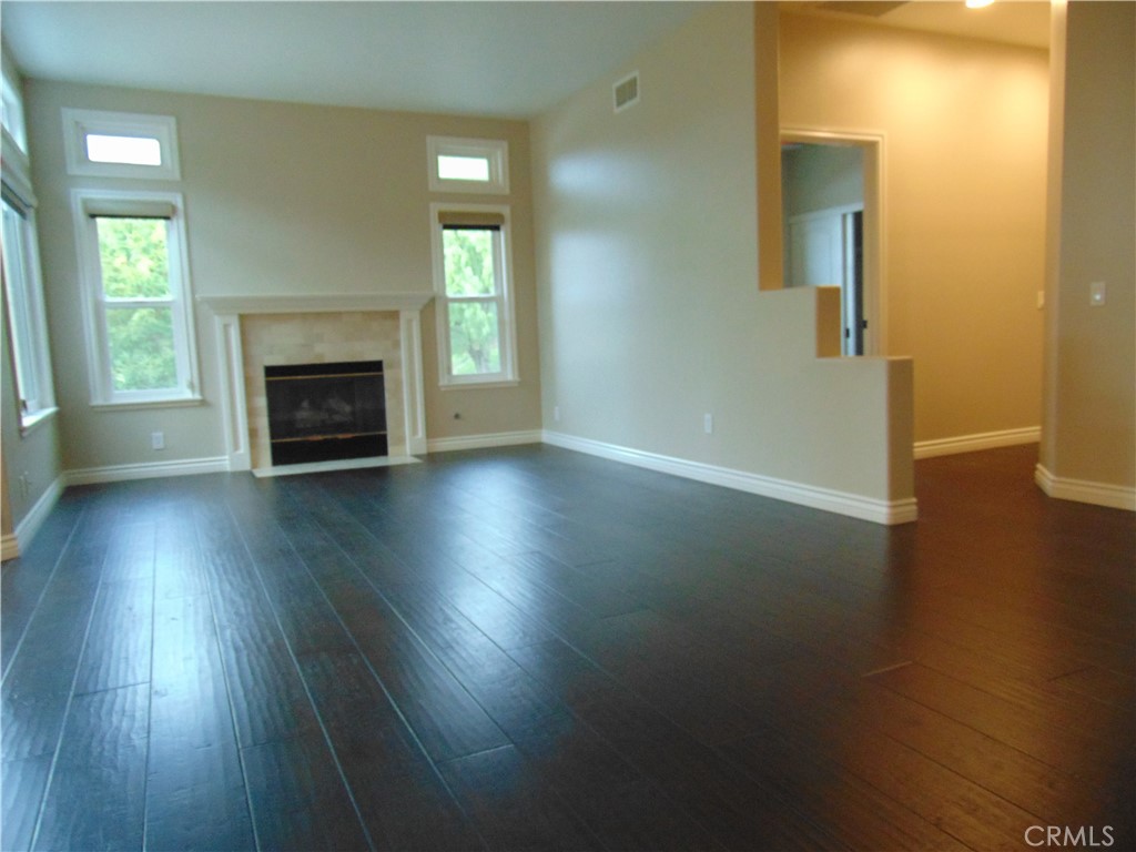 MLS #OC25261441 image #4