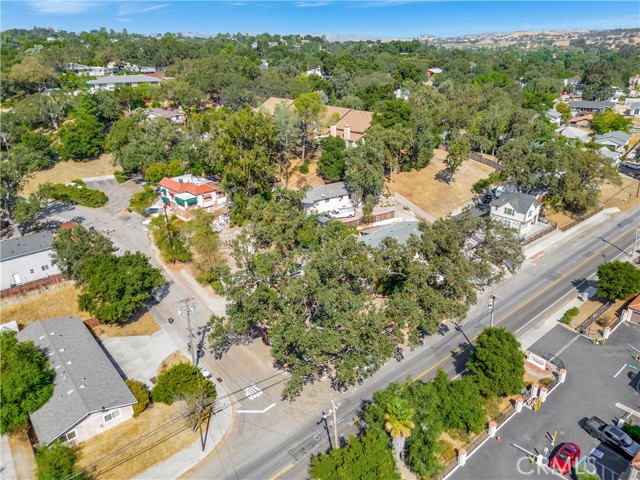 Detail Gallery Image 11 of 18 For 5390 Traffic Way, Atascadero,  CA 93422 - 3 Beds | 2 Baths