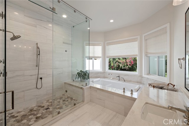 550 Helberta Avenue, Redondo Beach, California 90277, 5 Bedrooms Bedrooms, ,3 BathroomsBathrooms,Residential,Sold,Helberta,SB21204332