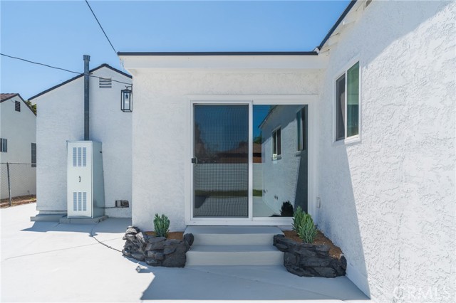 4224 Falcon Avenue, Long Beach CA: https://media.crmls.org/medias/432659fd-dc19-44d3-8e91-4cc60d1aedfe.jpg