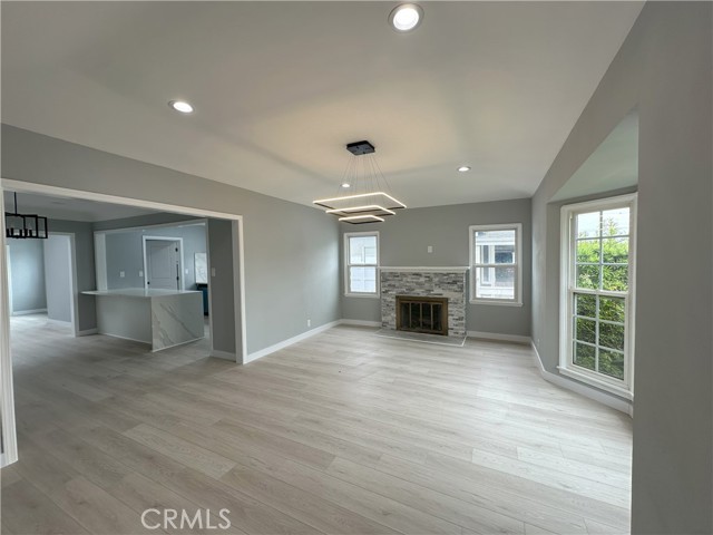 8460 Truxton Avenue, Los Angeles CA: https://media.crmls.org/medias/432673a3-b335-44ea-9d32-24e3875a7021.jpg