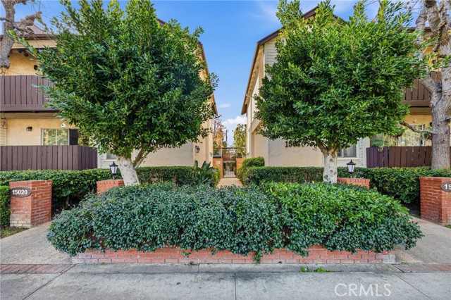 Detail Gallery Image 17 of 17 For 15030 Victory Bld #103,  Van Nuys,  CA 91411 - 2 Beds | 2 Baths