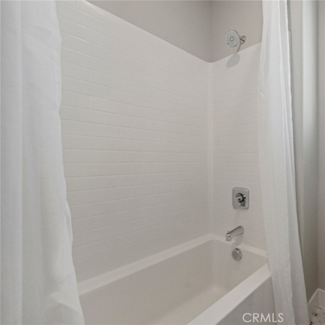 Detail Gallery Image 21 of 30 For 27352 Snowhaven Ct, Valencia,  CA 91354 - 3 Beds | 2/1 Baths