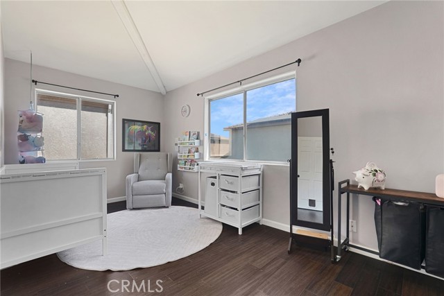 Detail Gallery Image 29 of 48 For 9400 1/2 Noble, North Hills,  CA 91343 - 5 Beds | 3 Baths