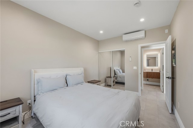 Detail Gallery Image 7 of 7 For 23012 Hartland, West Hills,  CA 91307 - 1 Beds | 1 Baths