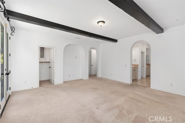34 Tall Hedge, Irvine CA: https://media.crmls.org/medias/4328a96e-e3f3-424d-8348-54033cb53e20.jpg