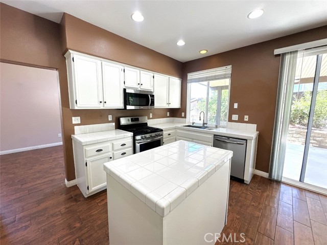 Detail Gallery Image 29 of 60 For 29848 Peacock Mountain Dr, Menifee,  CA 92584 - 5 Beds | 3 Baths
