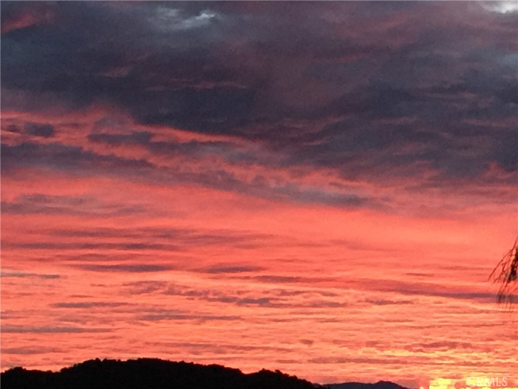 https://media.crmls.org/medias/43296a09-8928-4dfb-9679-b5563ed8dfae.jpg?preset=X-Large