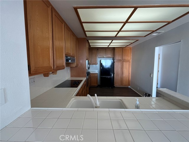 Detail Gallery Image 16 of 69 For 230 Lille Lane 212, Newport Beach,  CA 92663 - 2 Beds | 2 Baths