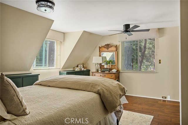 243 Manzanita Drive, Lake Arrowhead CA: https://media.crmls.org/medias/43298068-85f0-47e5-a5ed-690b9b6afdc7.jpg