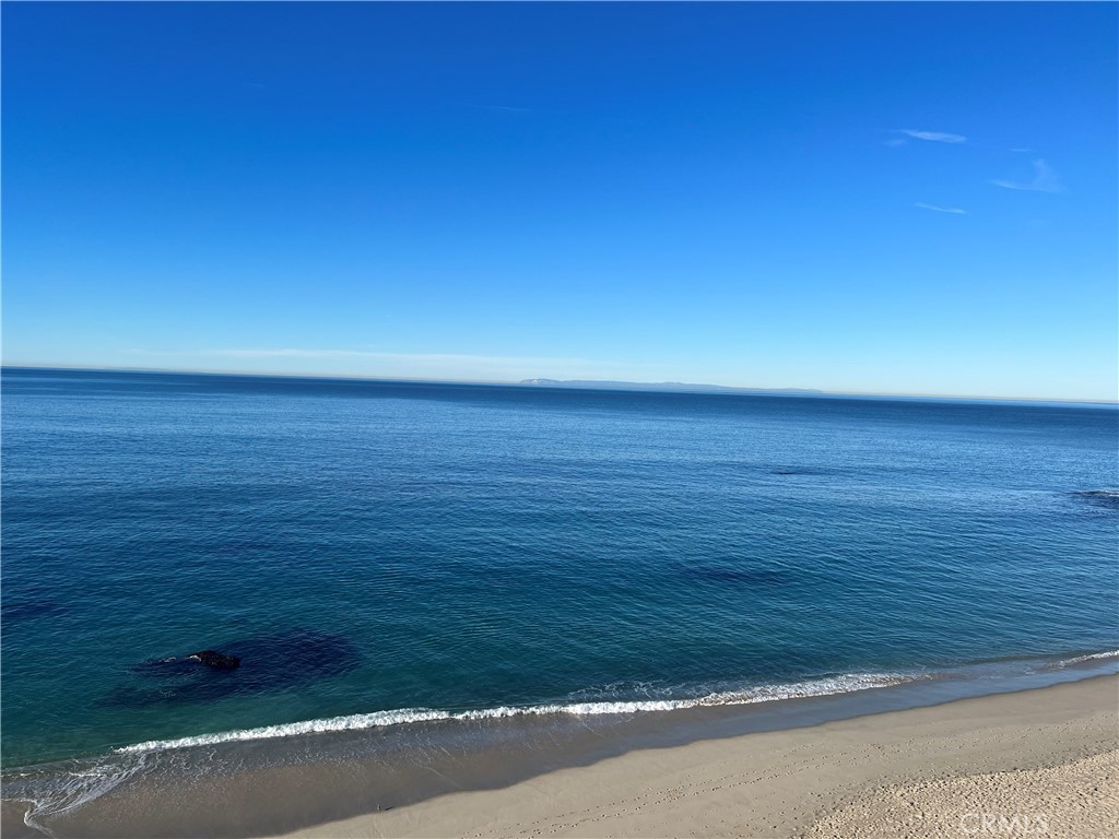 https://media.crmls.org/medias/4329bb17-3851-4c8b-9dd3-2a6dc502d5be.jpg?preset=X-Large