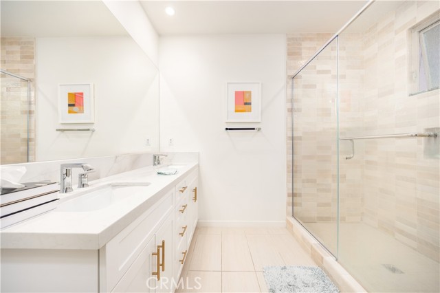 Detail Gallery Image 5 of 42 For 126 Sunnyside, Irvine,  CA 92618 - 2 Beds | 2 Baths