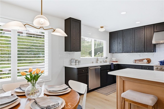 Detail Gallery Image 15 of 51 For 23561 via Ventura, Mission Viejo,  CA 92692 - 2 Beds | 2 Baths