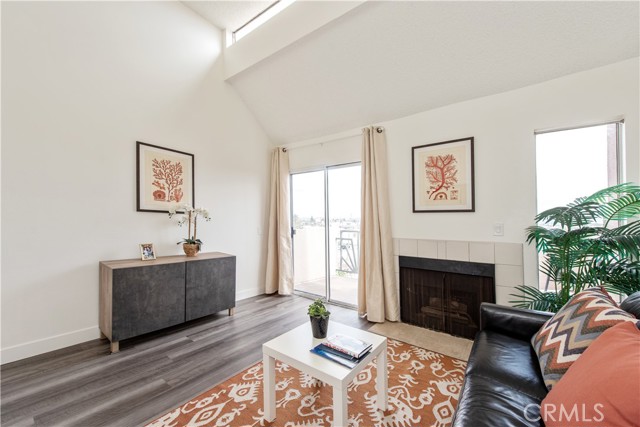 Detail Gallery Image 6 of 21 For 450 E 4th #416,  Santa Ana,  CA 92701 - 2 Beds | 2 Baths
