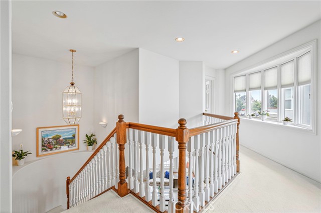 1034 Isabella Avenue, Coronado CA: https://media.crmls.org/medias/432bbfc0-bc18-4907-b13e-d6032dd0a4d2.jpg