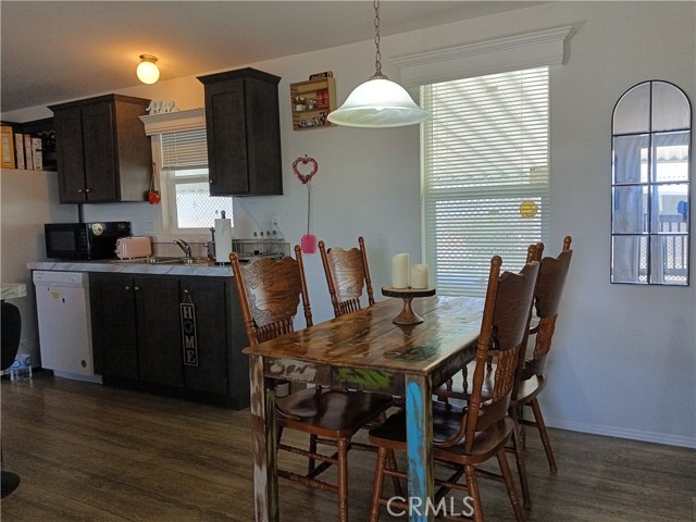 Detail Gallery Image 8 of 30 For 2494 W Main St #189,  Barstow,  CA 92311 - 3 Beds | 2 Baths