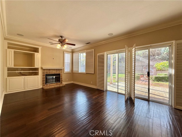 Detail Gallery Image 8 of 25 For 1354 Williamsburg Ln, Corona,  CA 92882 - 4 Beds | 3 Baths