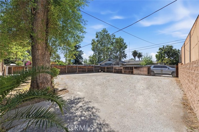 Detail Gallery Image 35 of 39 For 1168 N G, San Bernardino,  CA 92410 - 2 Beds | 2 Baths