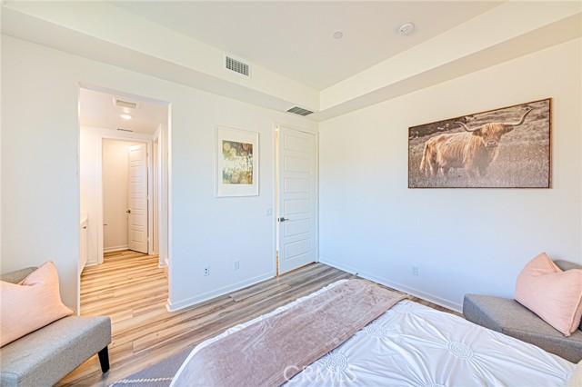 27505 Illumination Court, Valencia CA: https://media.crmls.org/medias/432c810d-15e9-407c-9d95-d5334b191550.jpg