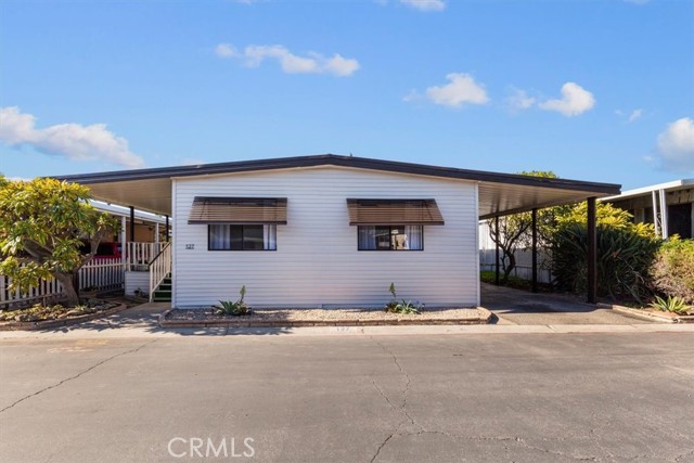 Detail Gallery Image 2 of 36 For 300 N Rampart St #127,  Orange,  CA 92868 - 4 Beds | 2 Baths