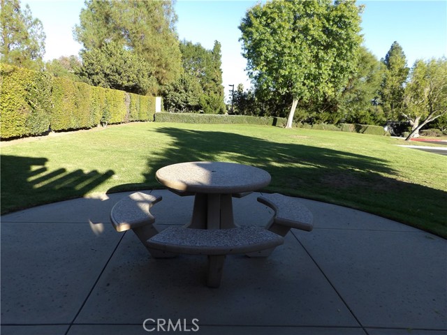 Detail Gallery Image 29 of 37 For 19140 Lahey #4,  Porter Ranch,  CA 91326 - 2 Beds | 2/1 Baths