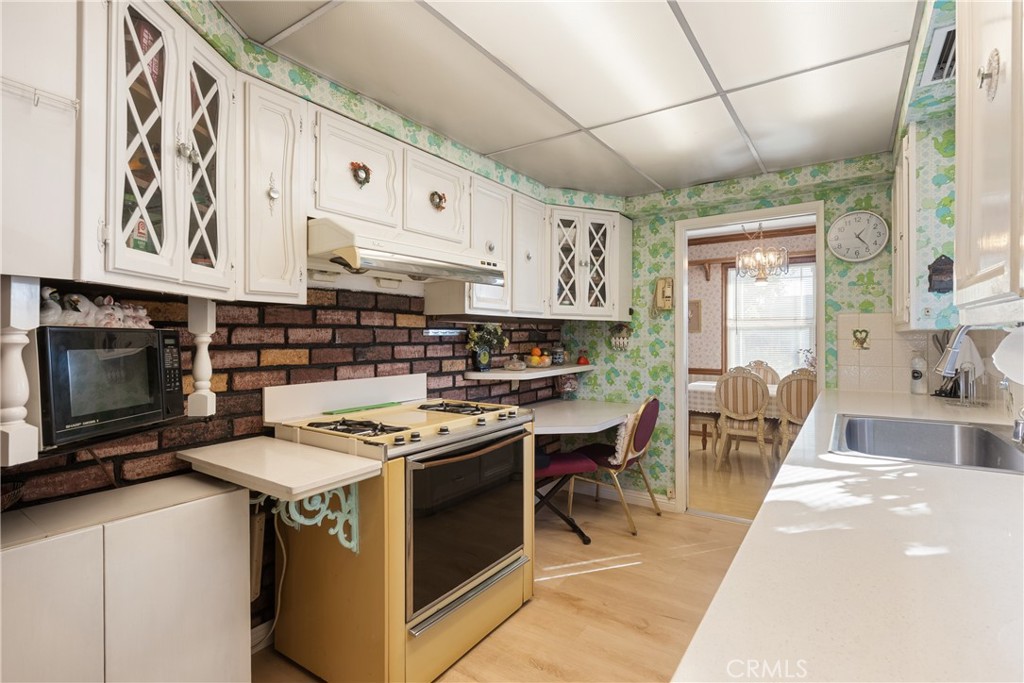 MLS #WS25268192 image #9