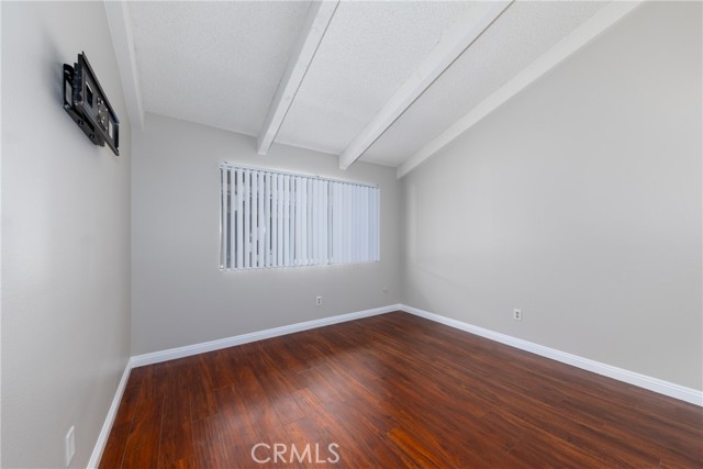 Detail Gallery Image 5 of 22 For 1270 Mohave Dr, Colton,  CA 92324 - 2 Beds | 2 Baths