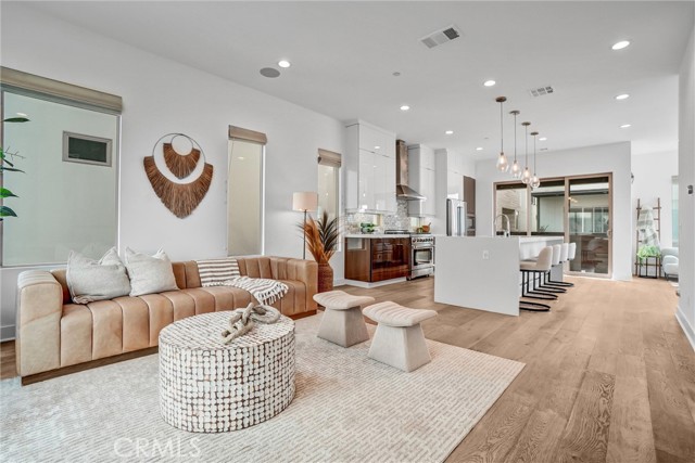 Image 6 of 51 For 24 Ebb Tide  